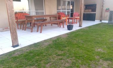 Casa en  alquiler temporal San Ramiro Pilar del este | VCO Propiedades