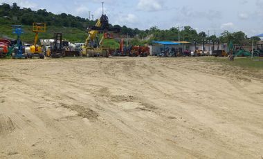Lote industrial con amplias posibilidades de desarrollo inmobiliario, ubicado en el epicentro de la actividad industrial de Cartagena.
