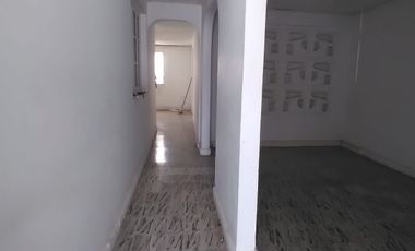 casa comercial muy amplia con excelente ubicación