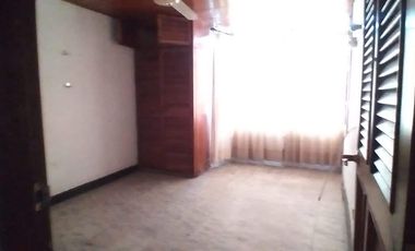 casa comercial muy amplia con excelente ubicación