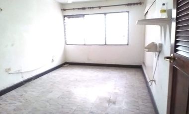 casa comercial muy amplia con excelente ubicación