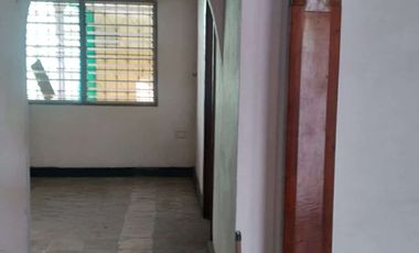 casa comercial muy amplia con excelente ubicación