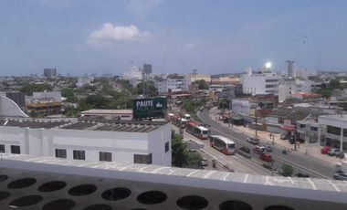 Oficina en centro comercial.