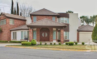 Residencia  en Venta en Villas de  San Miguel Saltillo
