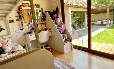 Casa en Arriendo en Otoñal / Quebrada Honda