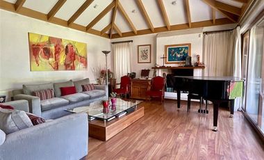 Casa en Arriendo en Otoñal / Quebrada Honda