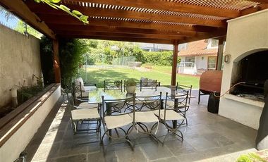 Casa en Arriendo en Otoñal / Quebrada Honda