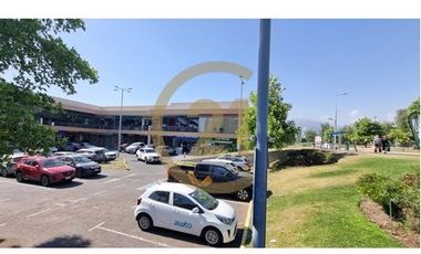 LOCAL EN ARRIENDO EN SAN CARLOS DE APOQUINDO