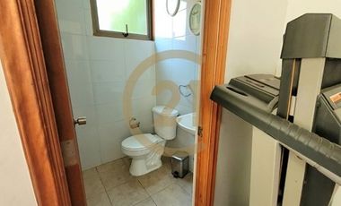 CASA CONDOMINIO, 4 DORM. SUITE, SERV, MARÍA MONVEL