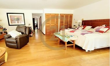 CASA CONDOMINIO, 4 DORM. SUITE, SERV, MARÍA MONVEL