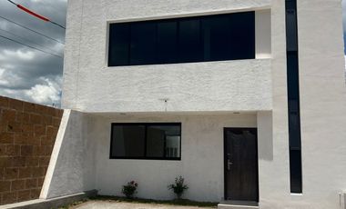 Casas en PREVENTA en privada 3 y 4 recamaras