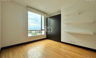 DEPARTAMENTO DUPLEX DE ARRIENDO EN CUMBAYA