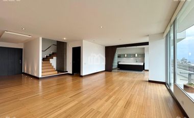 DEPARTAMENTO DUPLEX DE ARRIENDO EN CUMBAYA