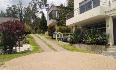 RENTO CASA LOFT EN TANDA