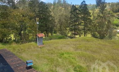 CASA Y TERRENO DE VENTA ZHIDMAD AZUAY