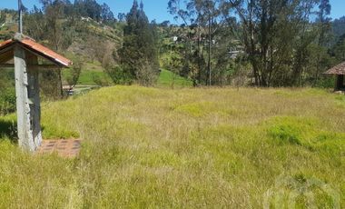 CASA Y TERRENO DE VENTA ZHIDMAD AZUAY
