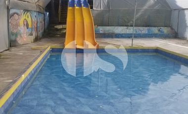 VENTA  DE COMPLEJO TURISTICO   CERCA DE QUITO
