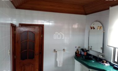 VENTA DE CASA EN MANTA