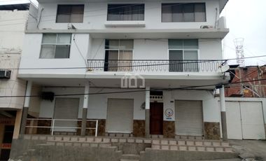 VENTA DE CASA EN MANTA