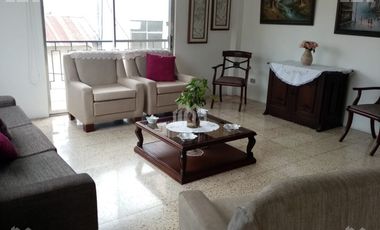VENTA DE CASA EN MANTA