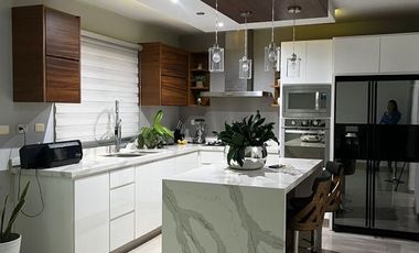 CASA EN RENTA O VENTA EN FRACCIONAMIENTO ESPACIOS BARCELONA (AMUEBLADA)