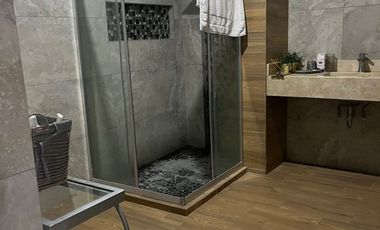 CASA EN RENTA O VENTA EN FRACCIONAMIENTO ESPACIOS BARCELONA (AMUEBLADA)
