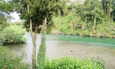 Gran casa a orillas de Río Toltén