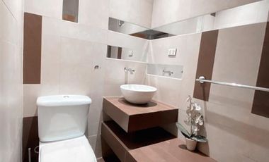 Oficina en Venta en Americo Vespucio con Recoleta