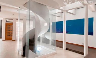 Oficina en Venta en Americo Vespucio con Recoleta