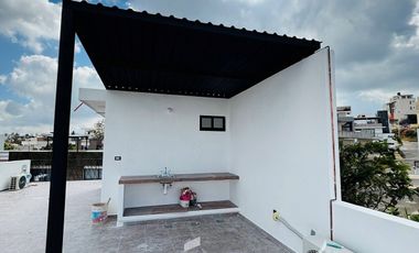 Casa totalmente nueva con doble frente en venta - Fracc. Las palomas