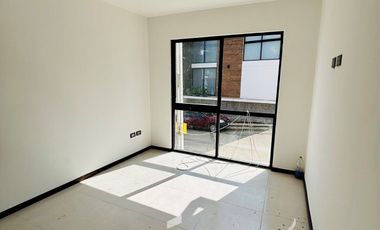 Casa totalmente nueva con doble frente en venta - Fracc. Las palomas