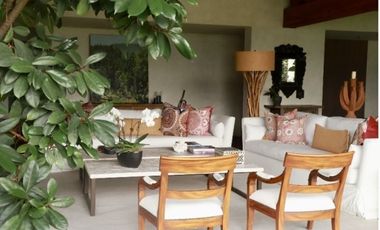 VALLE DE BRAVO, LA PEÑA,  VENTA CASA AMUEBLADA EN CONDOMINIO