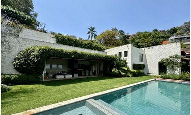 VALLE DE BRAVO, LA PEÑA,  VENTA CASA AMUEBLADA EN CONDOMINIO