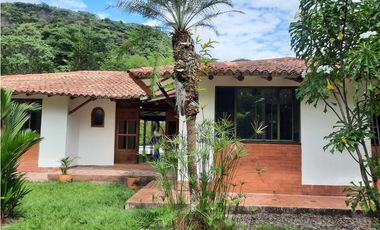 CASA CAMPESTRE EN VENTA O ARRIENDO EN VANGUARDIA Villavicencio