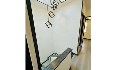 Se vende hermosa casa en paseo real