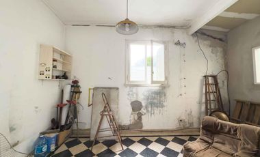 PH en venta - 4 Dormitorios 2 Baños - Cochera - 255Mts2 - La Plata