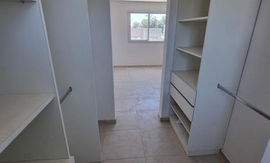 Casa en venta en Pilar del Este, San Ramon