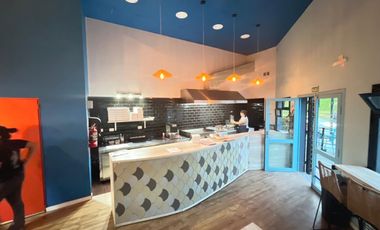 VENDE LOCAL COMERCIAL APTO GASTRONOMICO