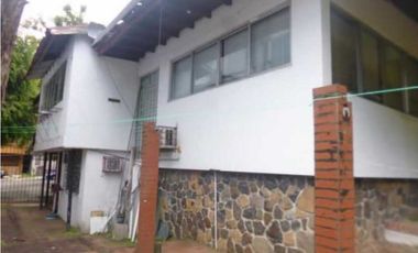 VENTA DE  AMPLIA CASA PARA USO COMERCIAL CON PERMISO 900M2 MBR