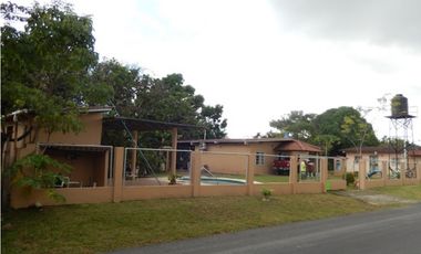 VENDO CASA LAS GUIAS OCCIDENTE FRENTE ENTRADA SEA CLIFF