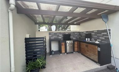 VENTA CASA RIVER VALLEY
