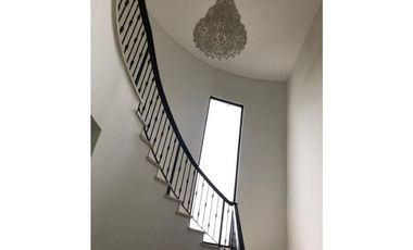 VENTA DE CASA EN COSTA DEL ESTE - PH PASEO DEL PARQUE