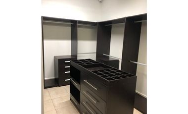 VENTA DE CASA EN COSTA DEL ESTE - PH PASEO DEL PARQUE