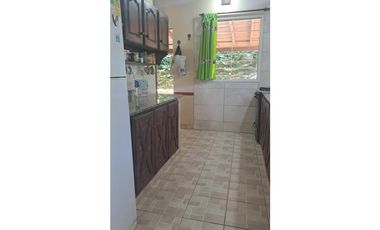 VENTA / CHALET 4 AMB Y QUINCHO /  LA CALETA  / MAR CHIQUITA