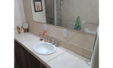 VENTA / CHALET 4 AMB Y QUINCHO /  LA CALETA  / MAR CHIQUITA
