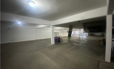 DEPARTAMENTO DE 3 AMBIENTES, CON VISTA AL MAR Y COCHERA