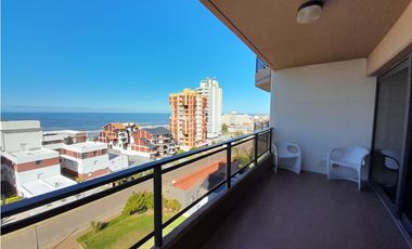 DEPARTAMENTO DE 3 AMBIENTES, CON VISTA AL MAR Y COCHERA
