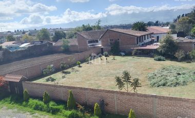 TERRENO DE VENTA CIUDADELA LOS SHYRIS RIOBAMBA