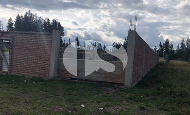 TERRENO EN VENTA CON CERRAMIENTO EN RIOBAMBA