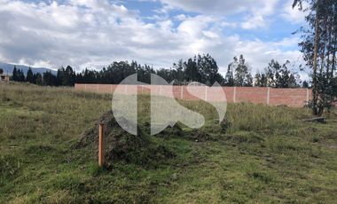 TERRENO EN VENTA CON CERRAMIENTO EN RIOBAMBA